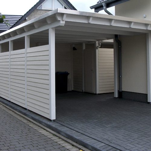 Flachdachcarport mit Anbau und Oberlichter