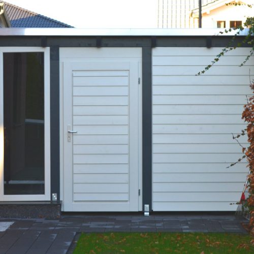 Flachdachcarport mit Abstellraum Conoprofil Verl